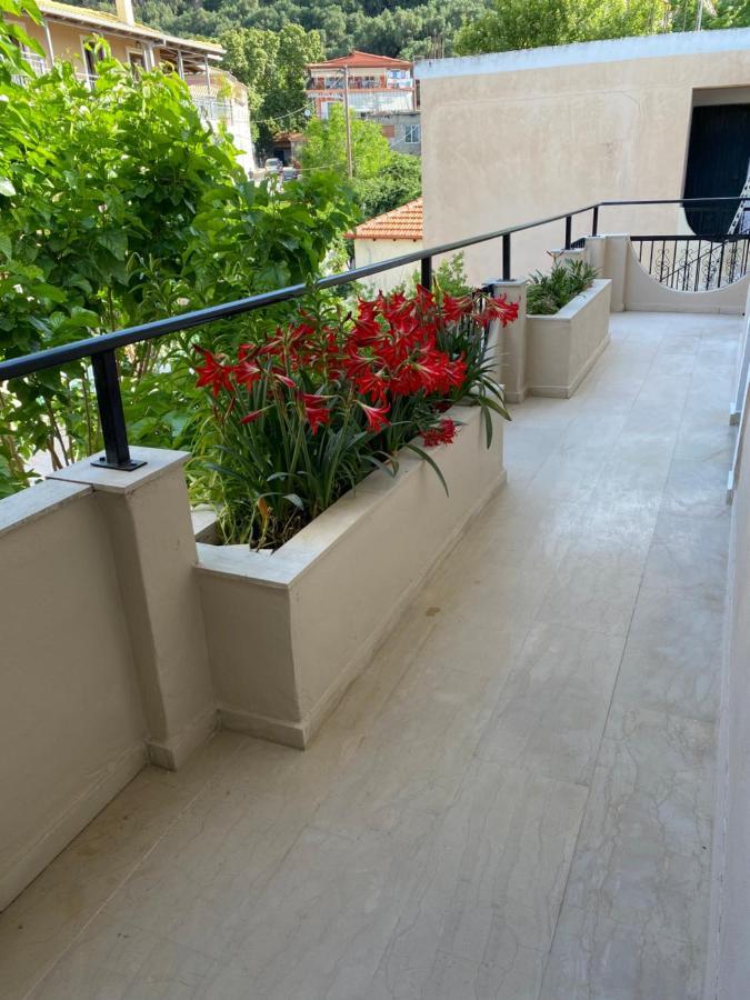 Libera Private Rooms Парга Екстериор снимка