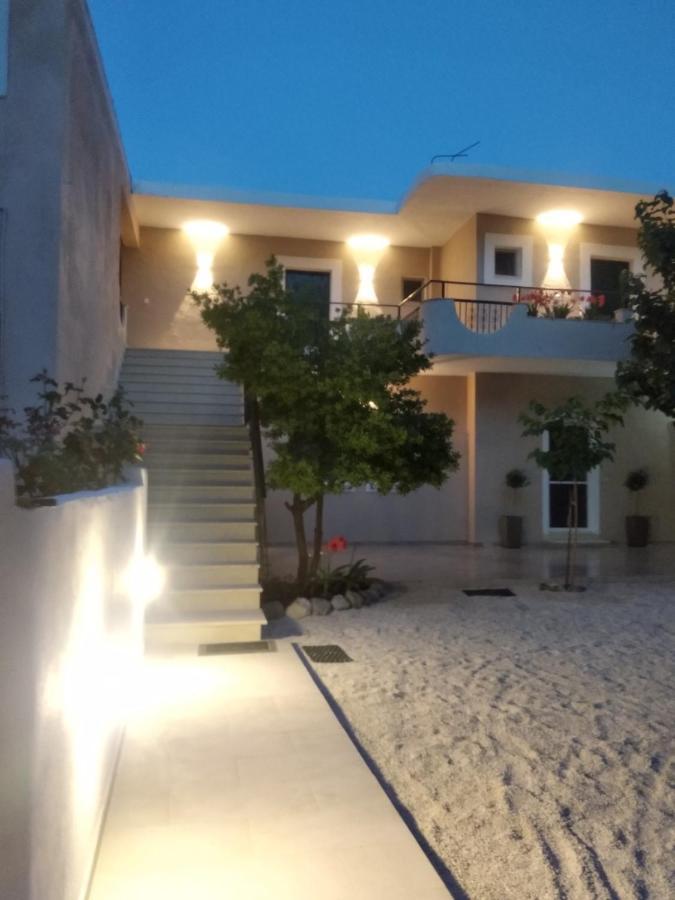 Libera Private Rooms Парга Екстериор снимка